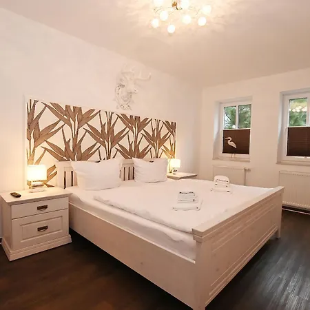 Bernstein Mare Luxor 06 Apartmán *